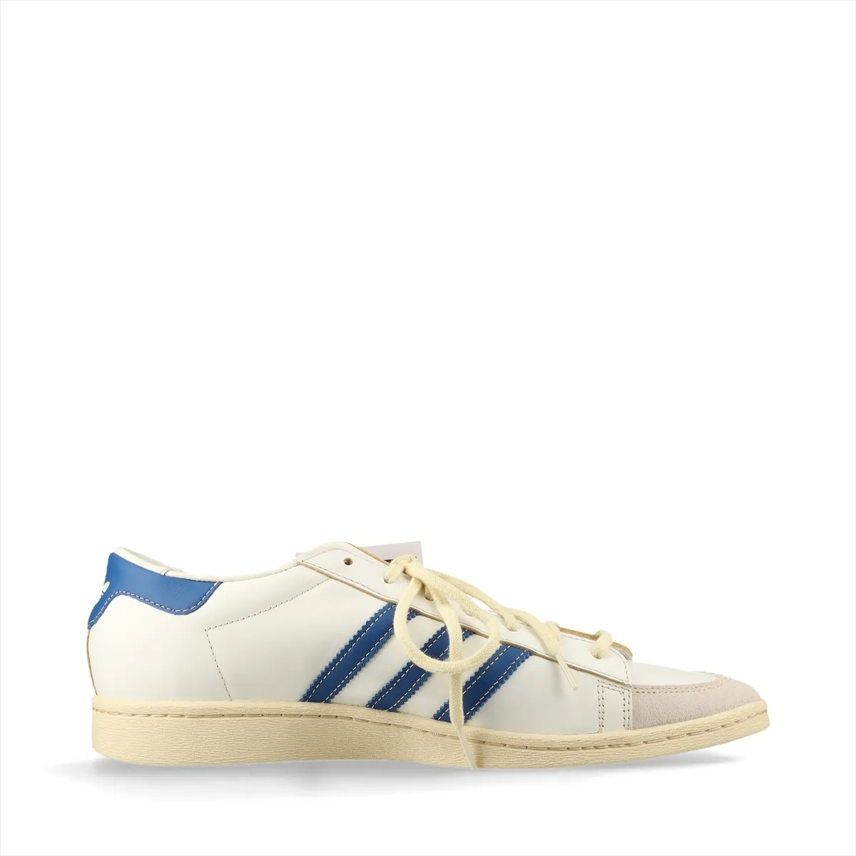 Low-profile sneakers in blue suede and white leather with three-stripe side detail.