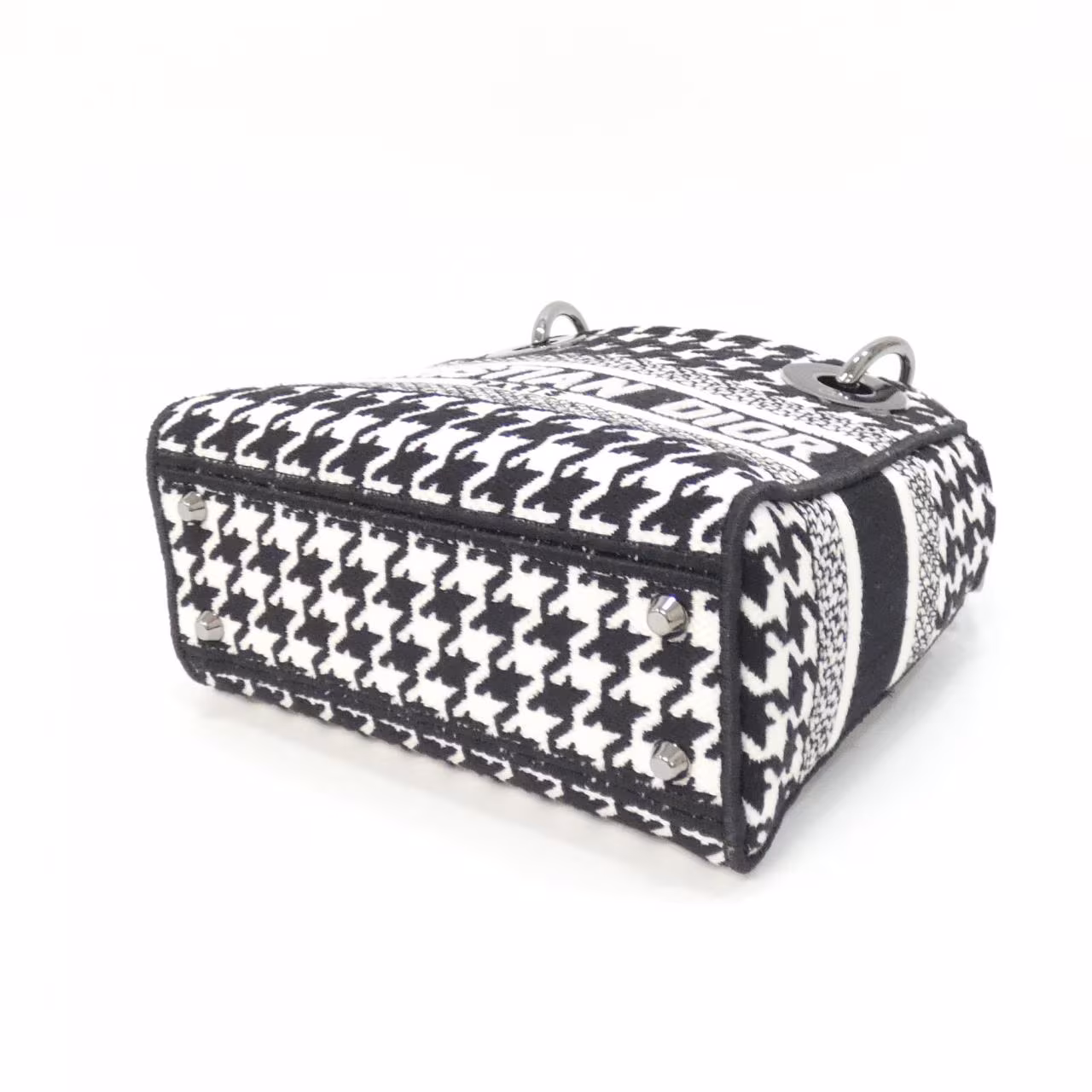 Seller photograph of the bag