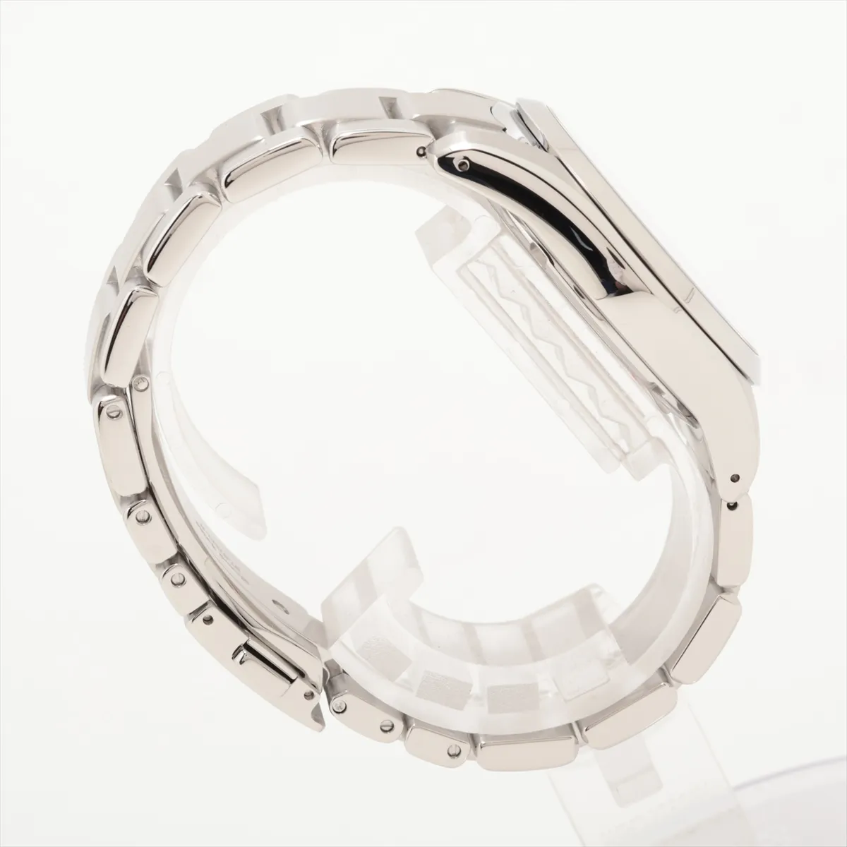 Stainless steel watch with a black dial, baton indices and a steel bracelet