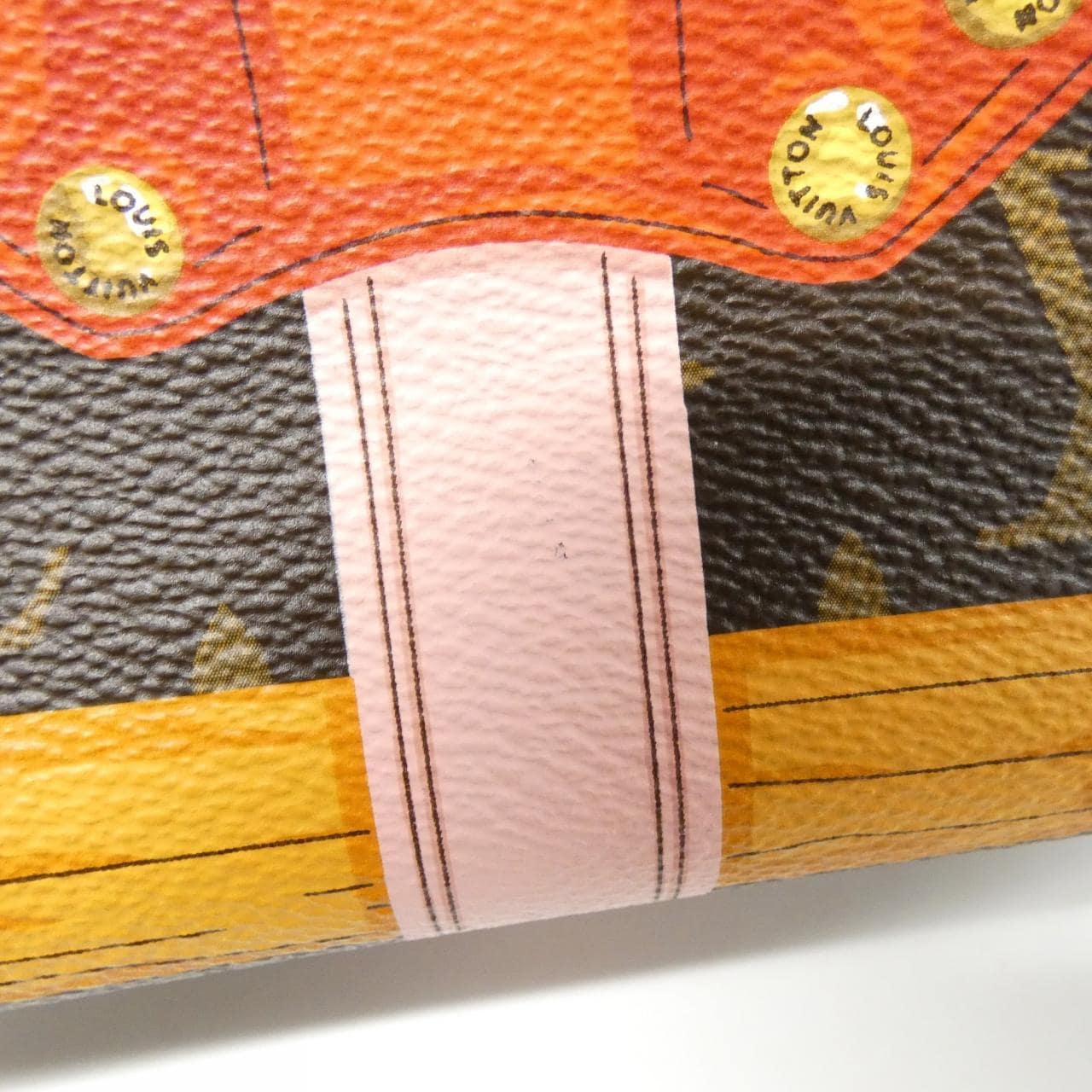 Seller photograph of the bag