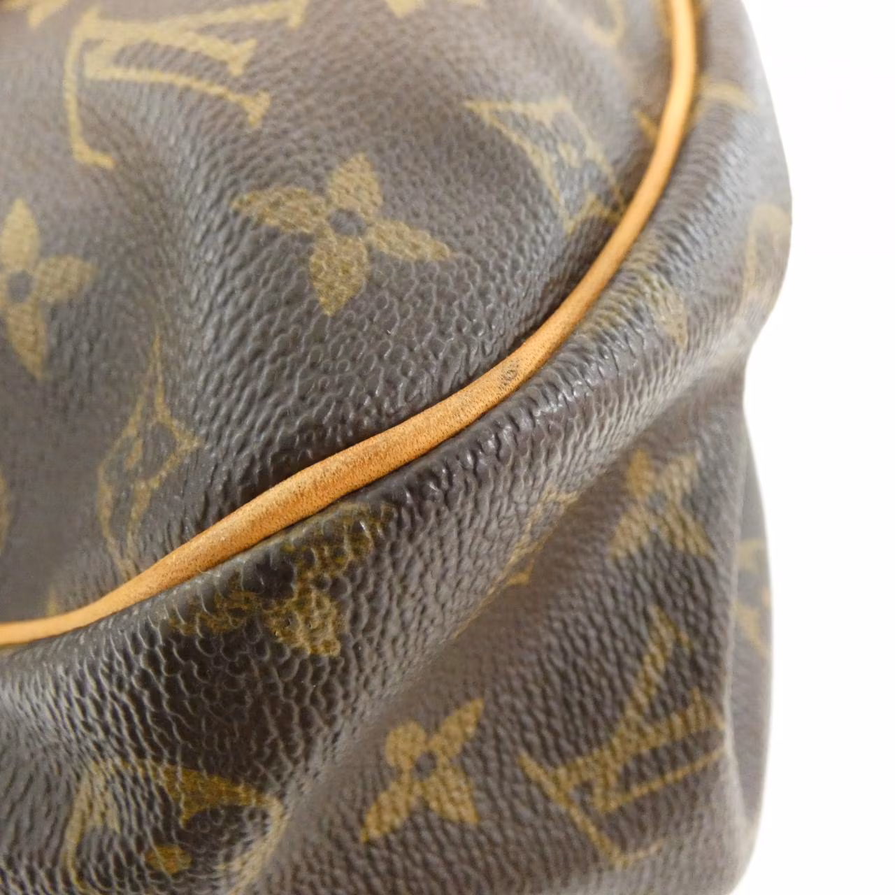 Seller photograph of the bag