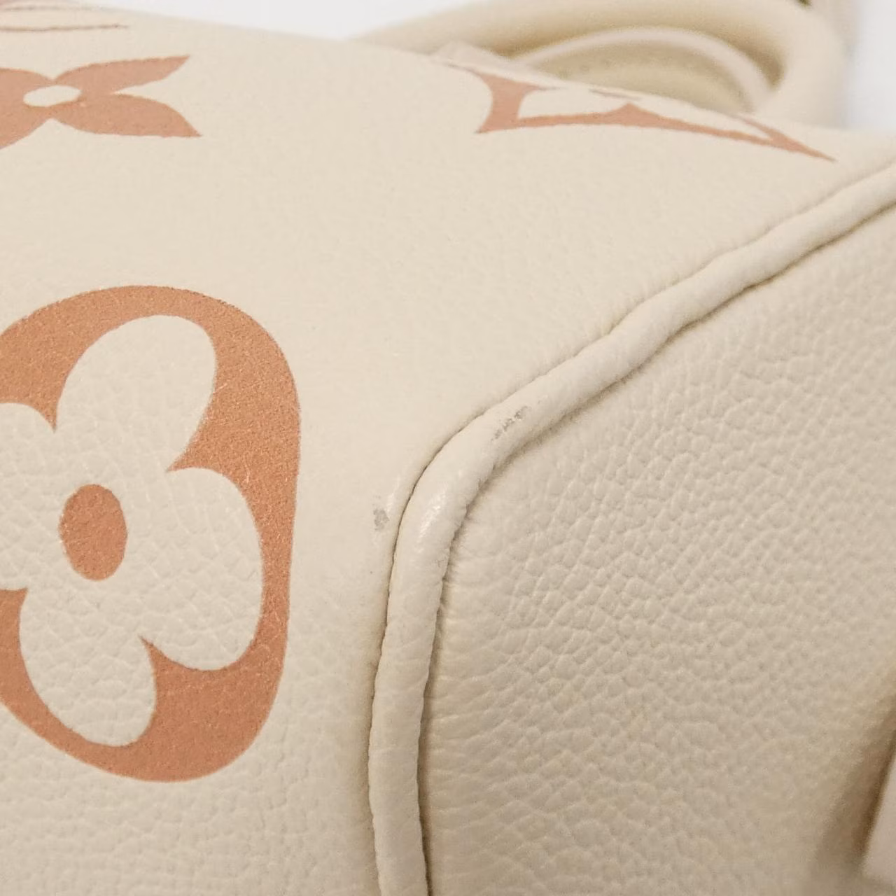 Seller photograph of the bag