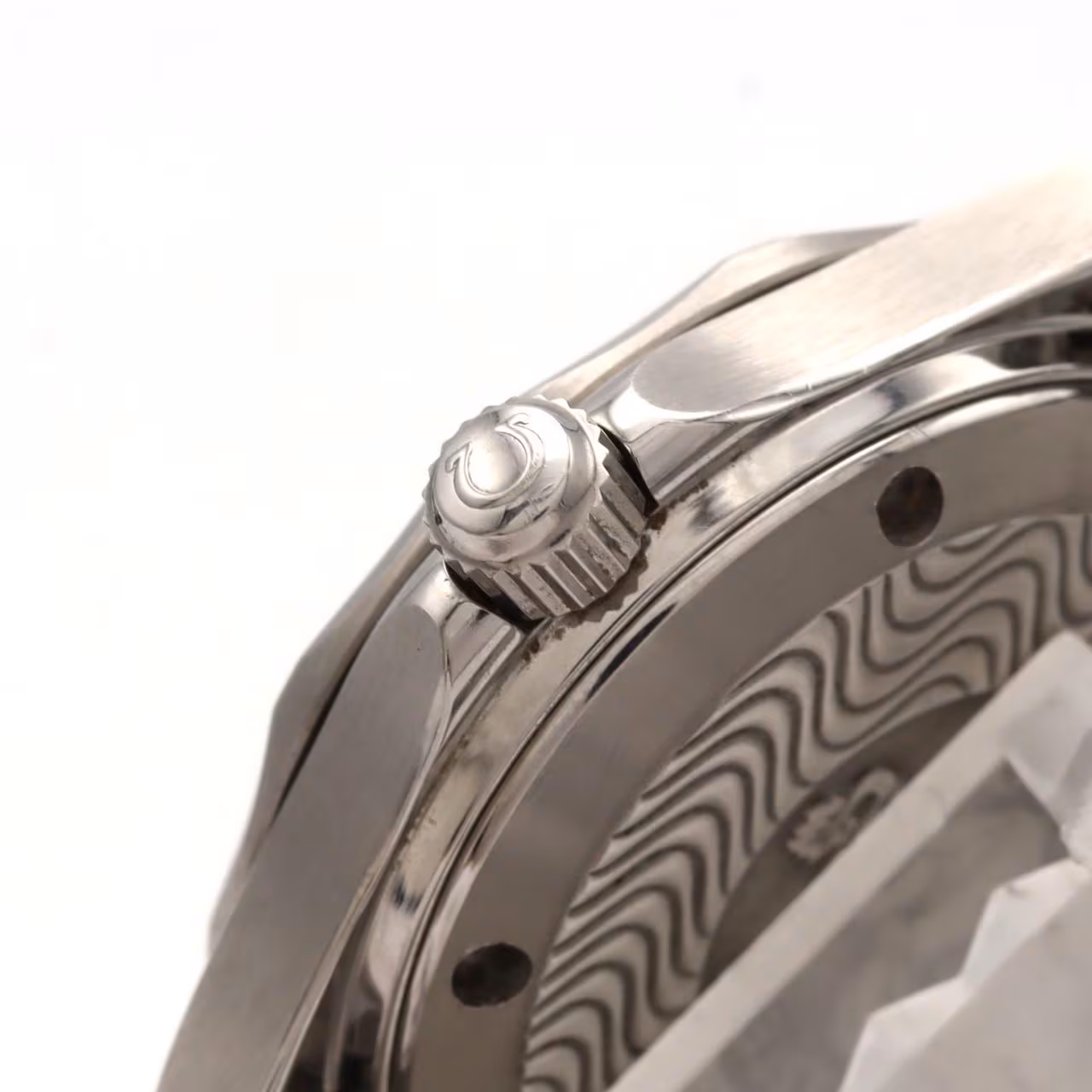 Steel diver's wristwatch with rotating bezel and matching steel bracelet