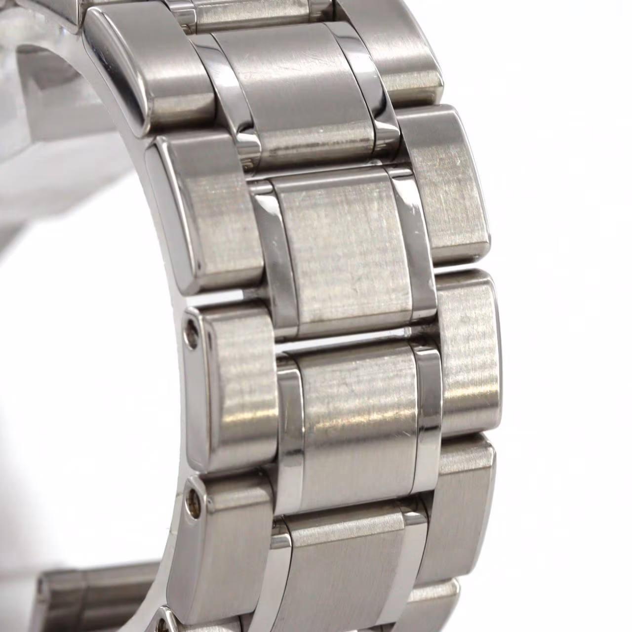 Stainless steel case and matching bracelet shown against a plain background.