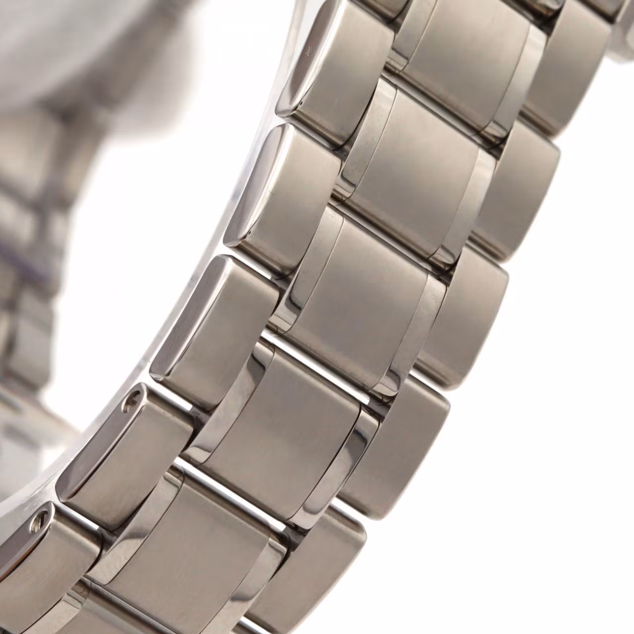 Stainless steel wristwatch with a light dial, applied baton markers, date window and steel bracelet.