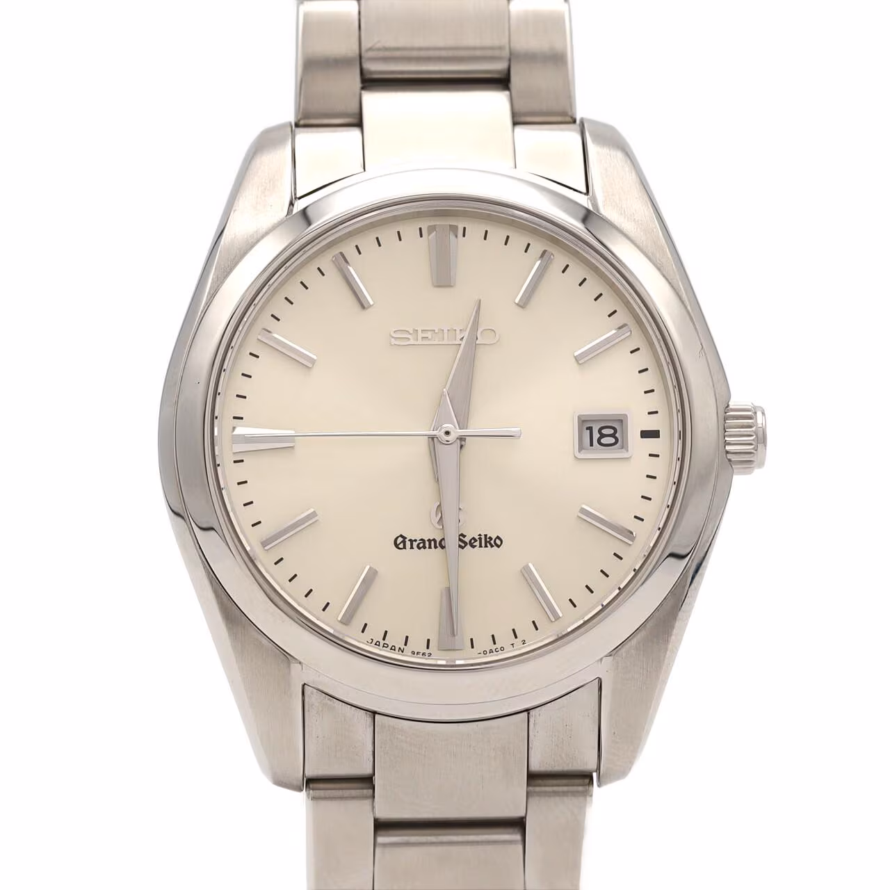 Stainless steel quartz wristwatch with a silver dial, baton markers, date window and steel bracelet.