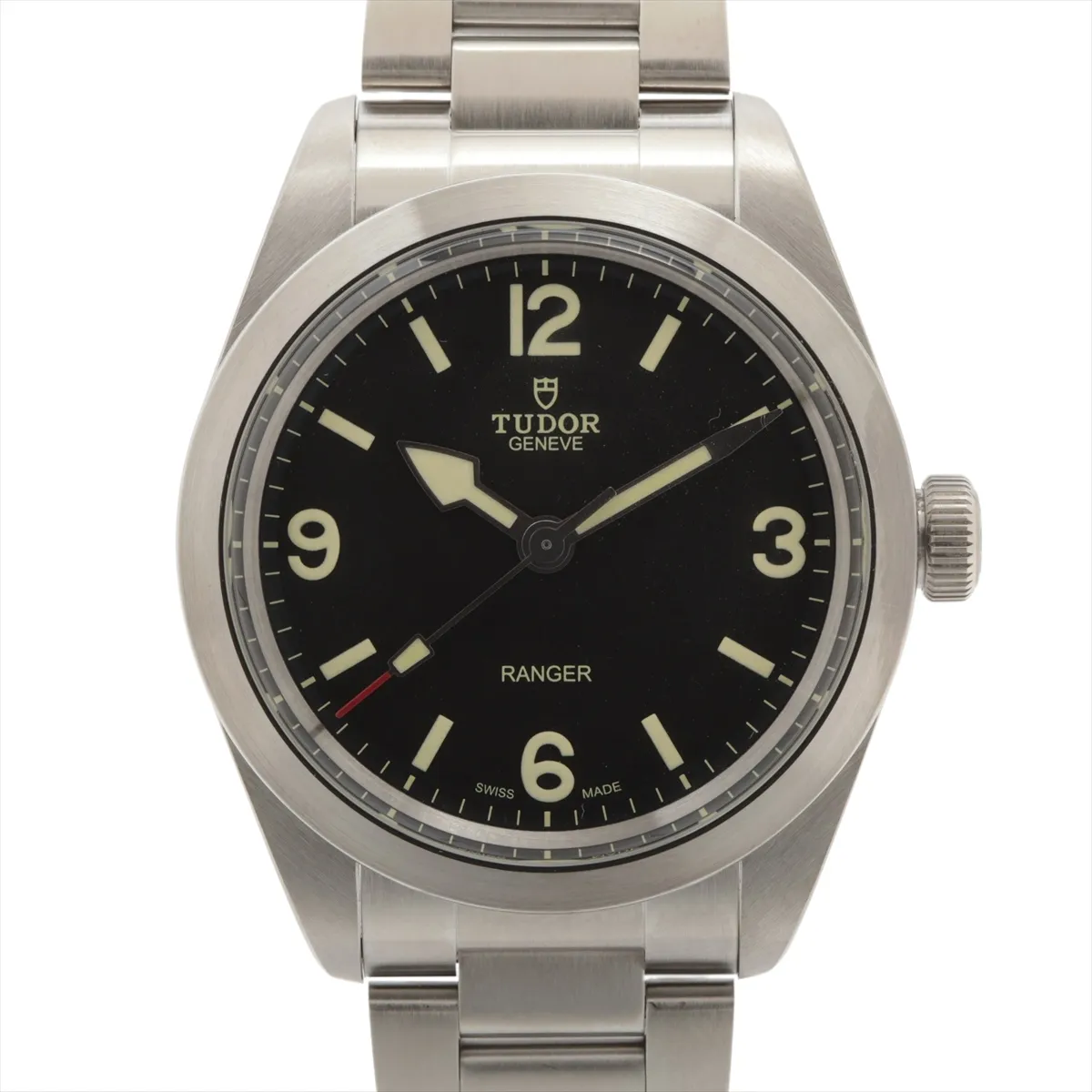 Steel automatic watch with a black dial, luminous numerals and central seconds hand.
